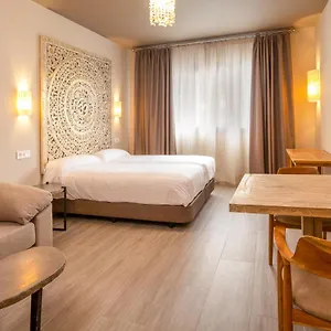 By Qhotels Sevilha